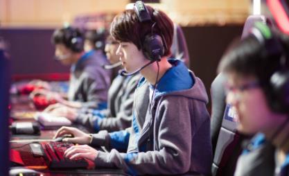 电竞职业选手靠什么赚钱?打电竞比赛能赚多少钱-相关截图3 电竞职业选手靠什么赚钱?打电竞比赛能赚多少钱-相关截图3